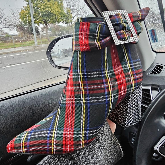 Betsey Johnson Shoes - Betsy Johnson Millburn Tartan Stewart Royal Plaid Rhinestone Chunky Boot Sz 7.5